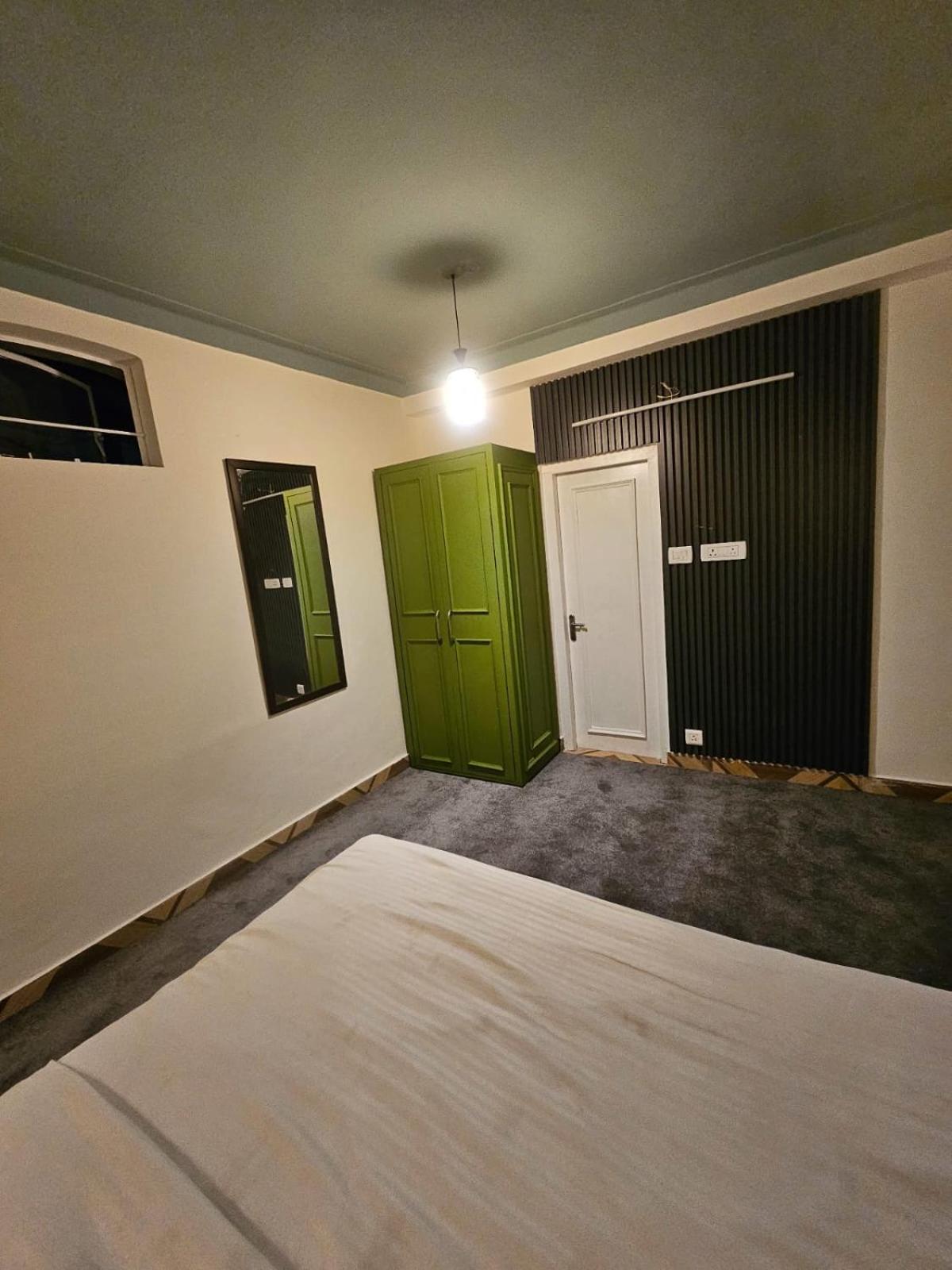 Hotel The Mussoorie International Экстерьер фото