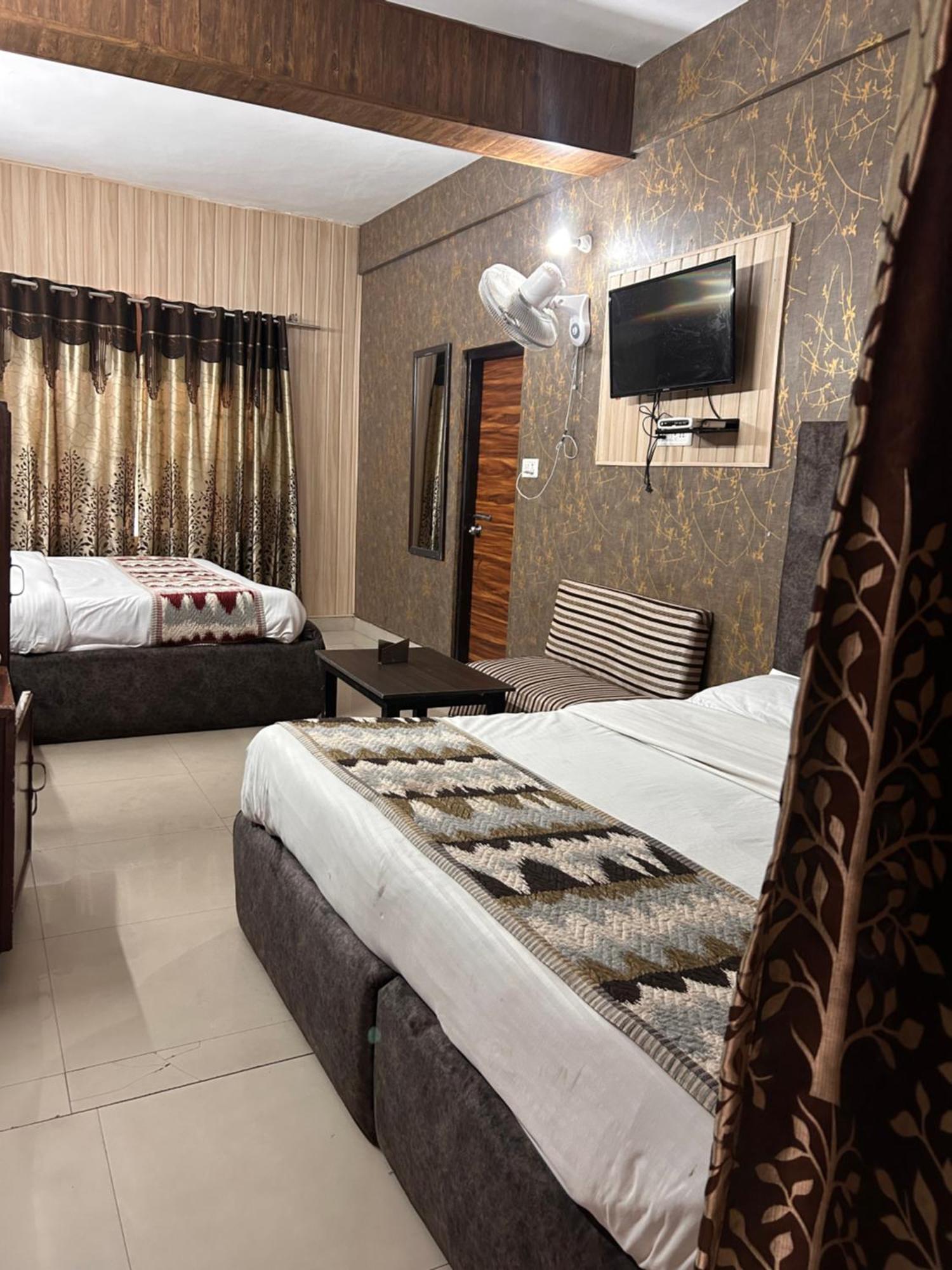 Hotel The Mussoorie International Экстерьер фото